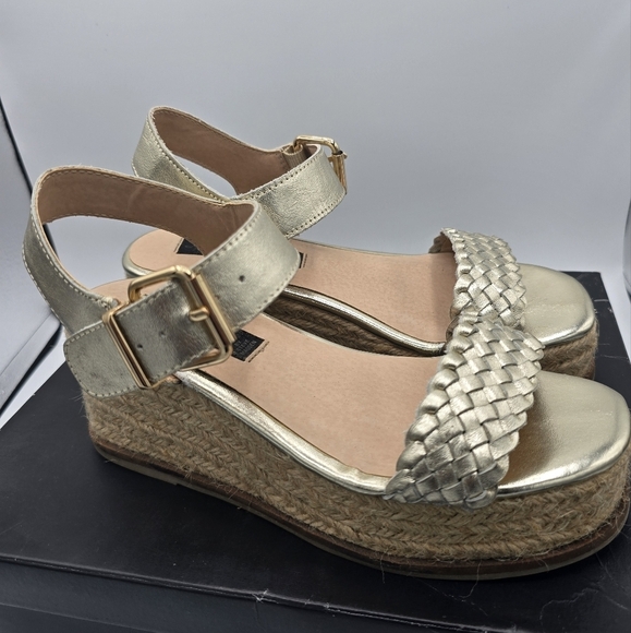 ⭐️40% Off⭐️ STEVEN by Steve Madden Sabble Gold Braided Leather Flatform Sandal - Picture 1 of 6